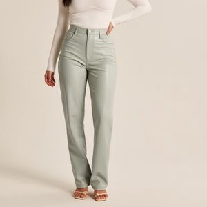Abercrombie Women’s Curve Love Vegan Leather 90s Straight Pant